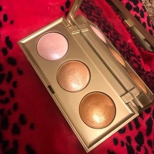 Stila Highlighter Palette